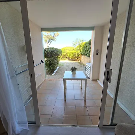 Cosy, Jardin, Piscines Apartment
